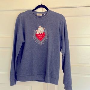 Heavyweight long sleeve shirt with embroidery.